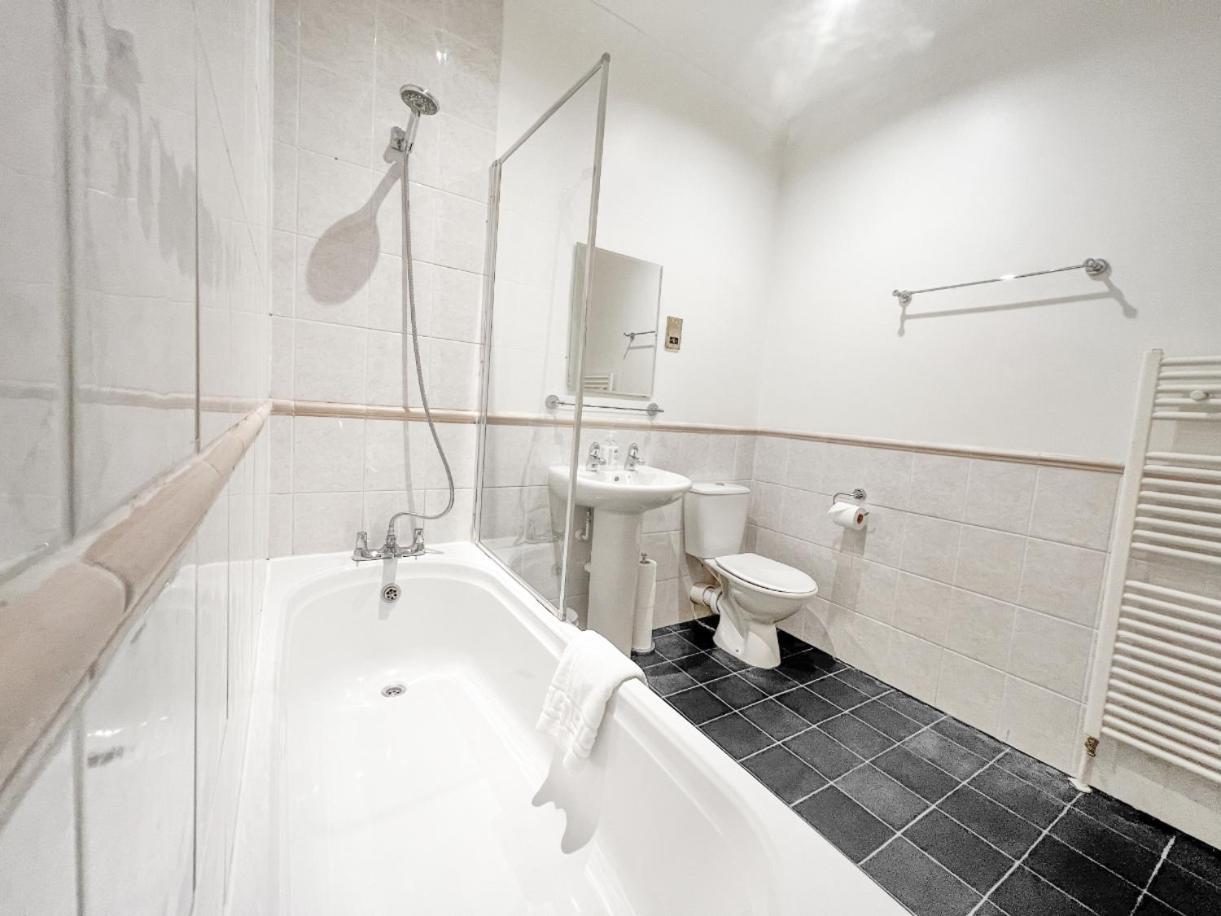 Redbourne Holiday Home Boston Kamer foto